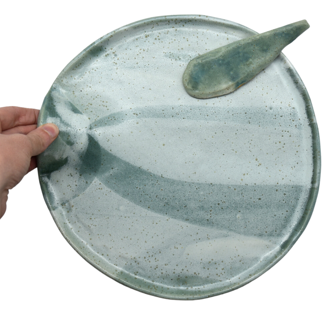 Daisy Cooper - Cheese platter with spreader in a moss coloured glaze. Handmade.