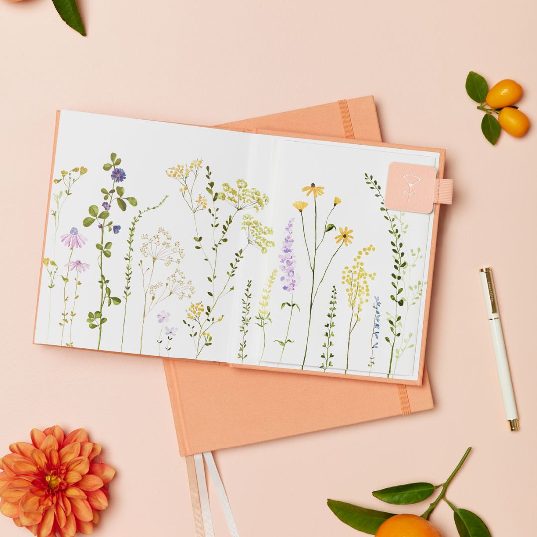 2026 Planner | Signature Vertical Weekly | Clementine