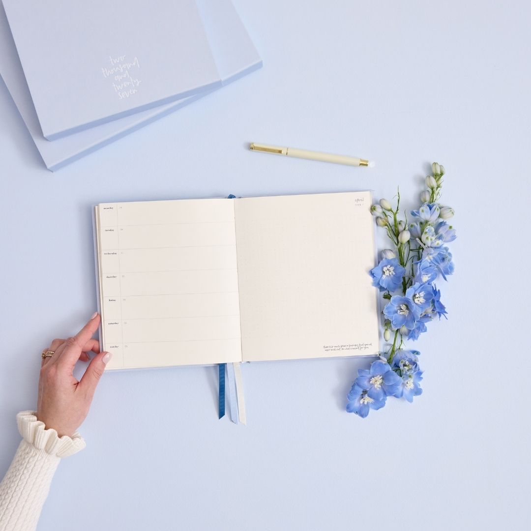 2027 Planner | Signature | Horizontal Weekly - Forget me not