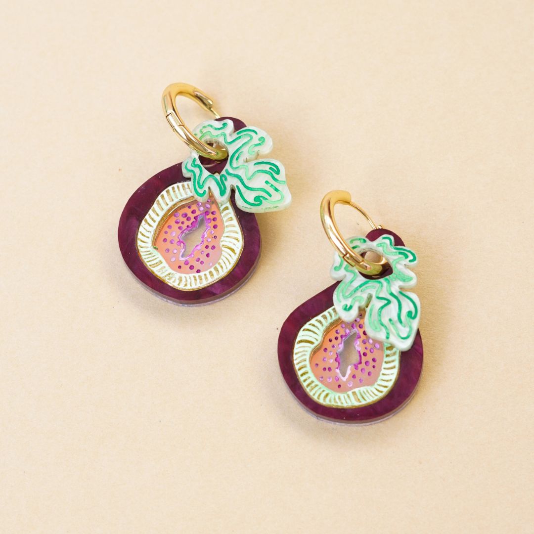 Fleur de fig with Gold Thick hoop