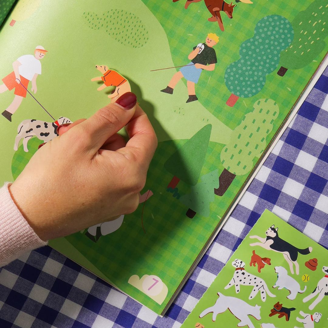 Over 340 stickers in this picnic themed activity books for kids
