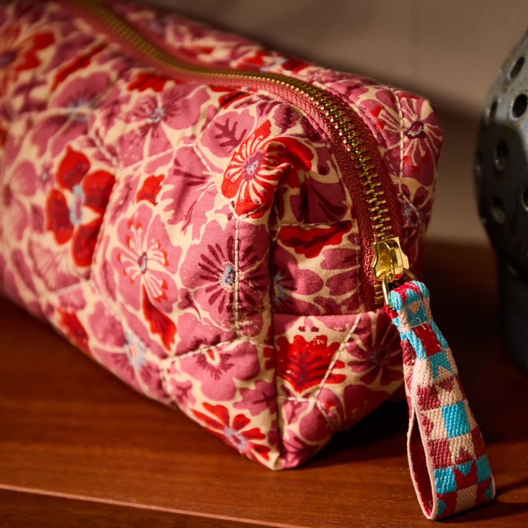 Magnolia Travel Pouch - Poppy