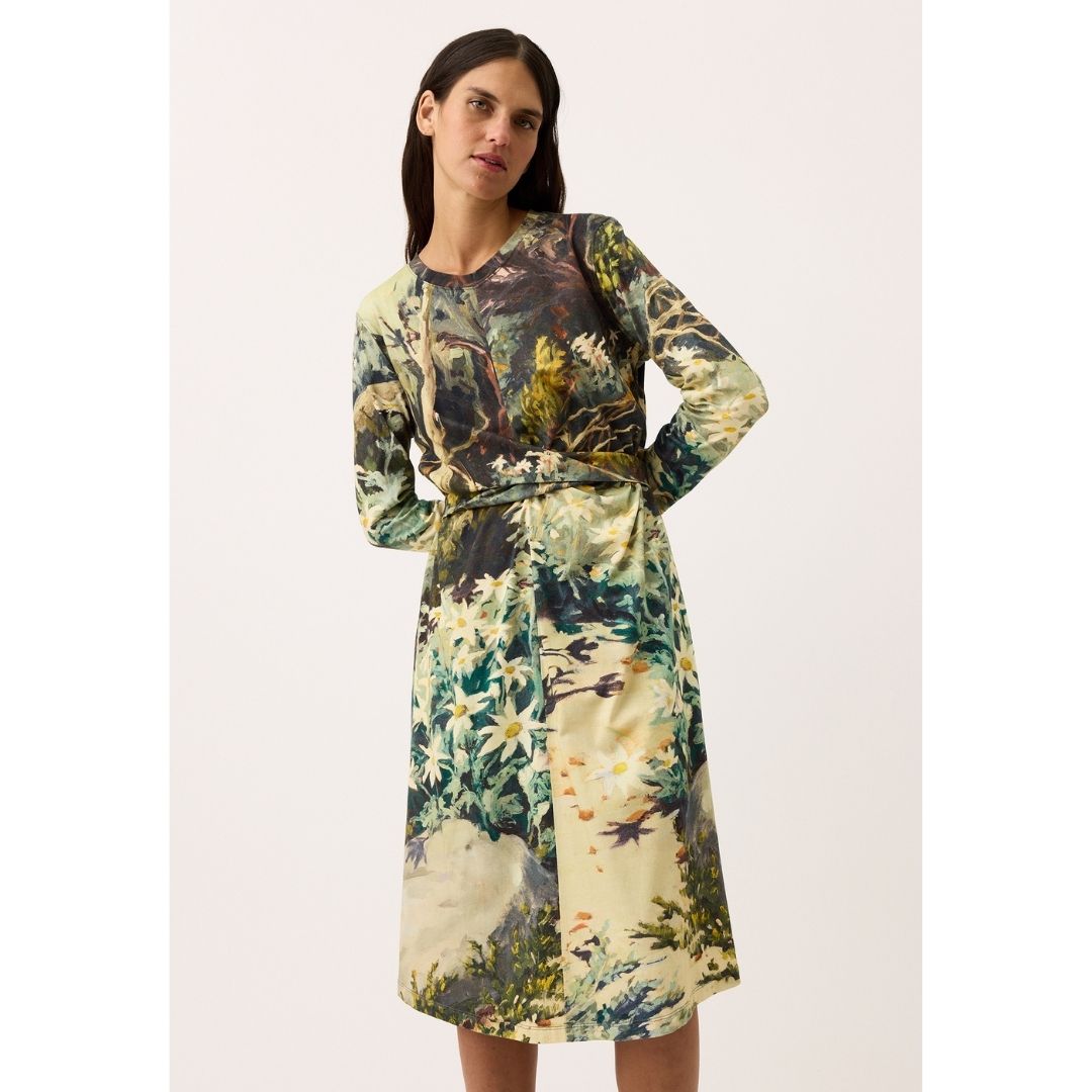 Nancy Birds best selling dress style in a stunning Flannel Flower print