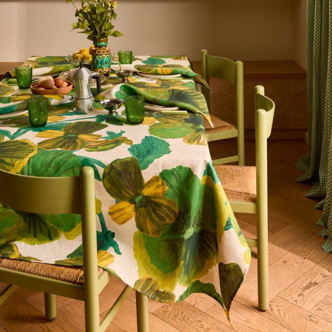 Wild Pansy Verde Tablecloth